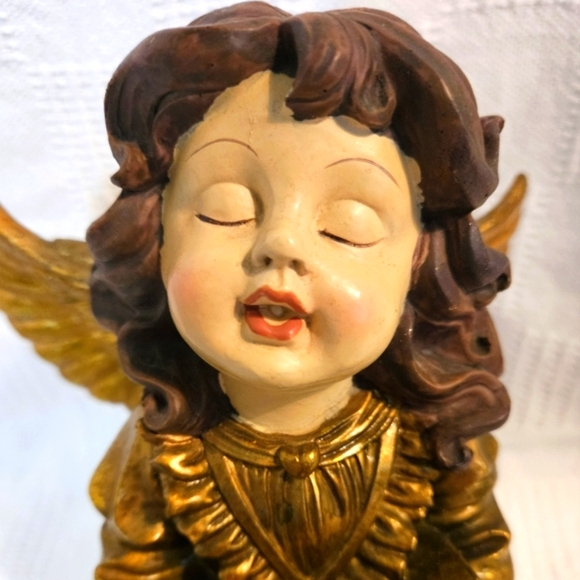 Vintage Ceramic Gold Angel  Singing Figurine Statue by MANN - Picture 4 of 8